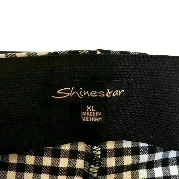 Like New Black/White Gingham Mid-Rise Tapered Pants with Elastic Waist and Front - Picture 6 of 6